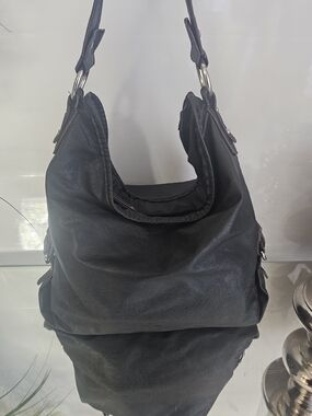 Black Women's Shoulder Bag - Classic Everyday Tote